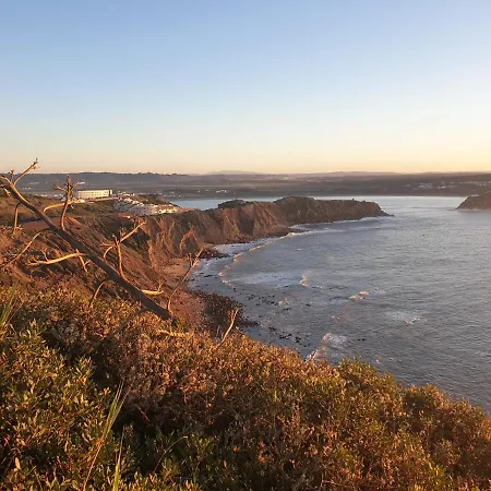 Sondela Self Catering Chalé São Martinho do Porto